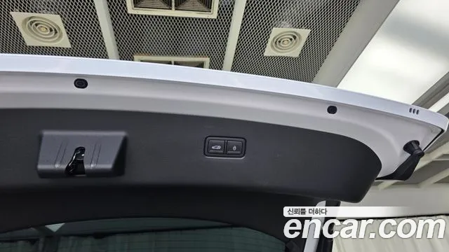 Genesis GV80 — Фото автомобиля 28