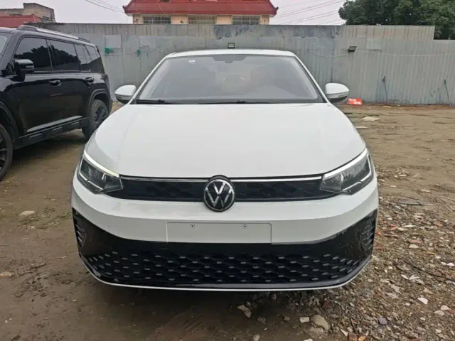Volkswagen Lavida — Фото автомобиля 2