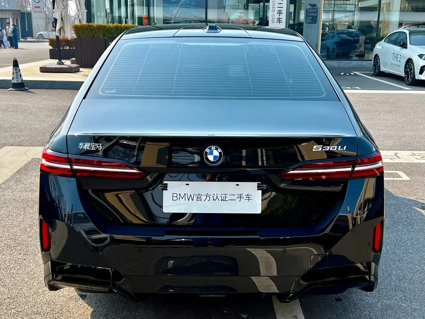BMW BMW 5 Series 2025 530Li Premium M Sport Package — Фото автомобиля 5
