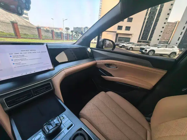 BYD Song L DM-i — Фото автомобиля 18