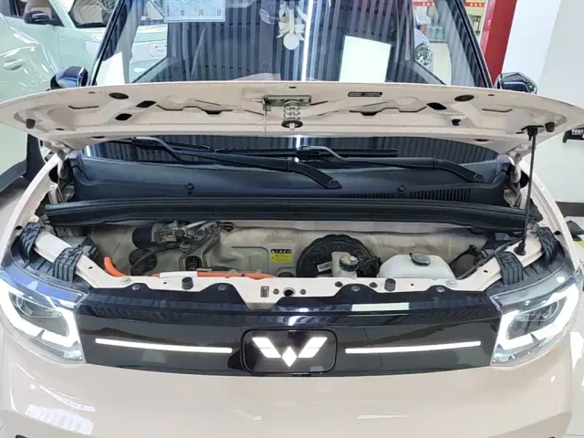 Wuling Hongguang Mini EV — Фото автомобиля 19