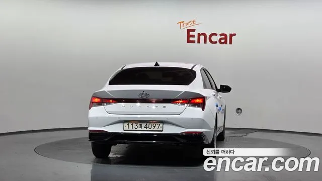 Hyundai AVANTE Avante (CN7) — Фото автомобиля 4