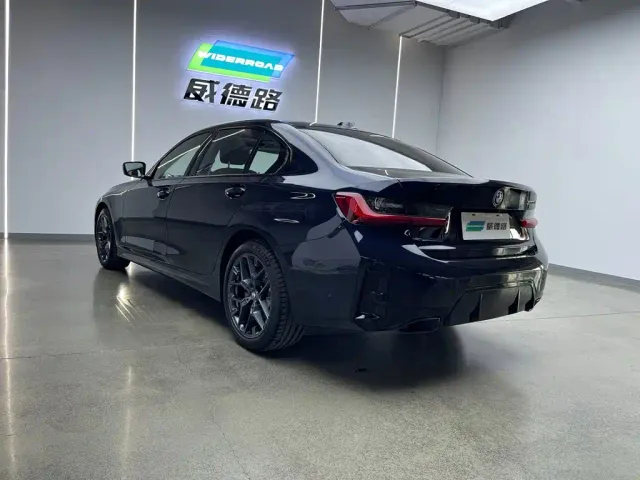 BMW 3 Series — Фото автомобиля 3