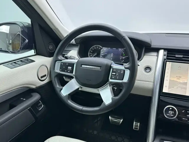Land Rover Discovery — Фото автомобиля 22