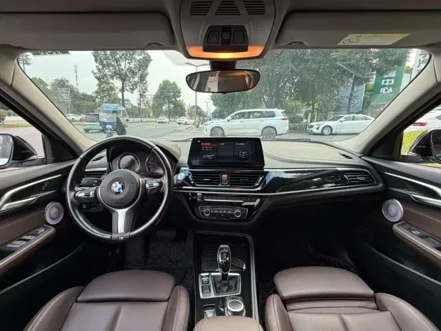BMW 1 Series — Фото автомобиля 13