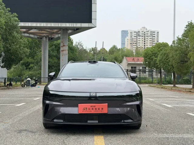 Zeekr 007 GT — Фото автомобиля 2