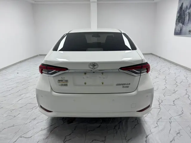 Toyota Corolla — Фото автомобиля 12