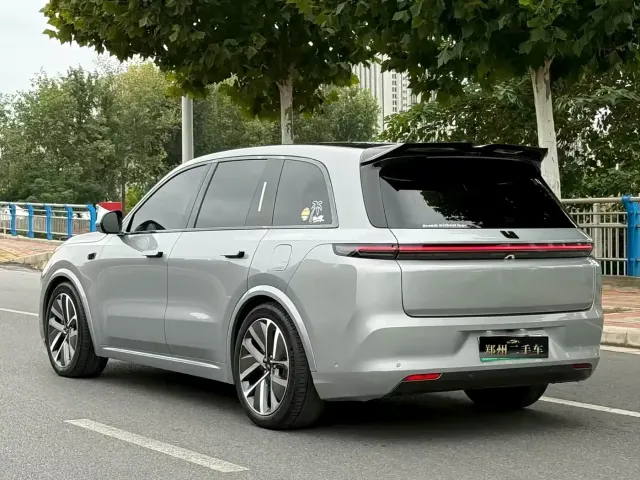 Li Auto L8 — Фото автомобиля 20