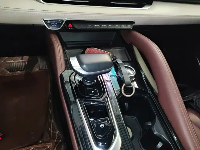 Geely Xingyue L — Фото автомобиля 9