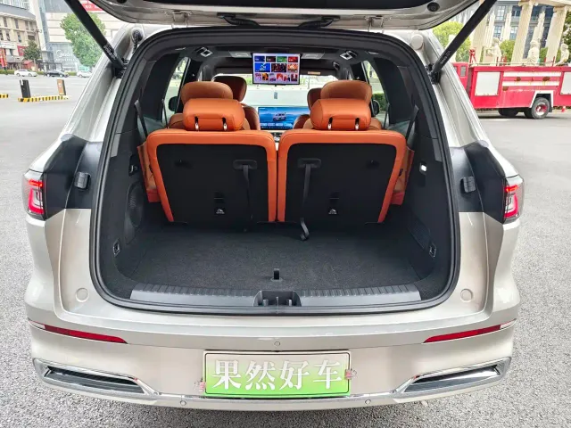 Geely Galaxy M9 — Фото автомобиля 11