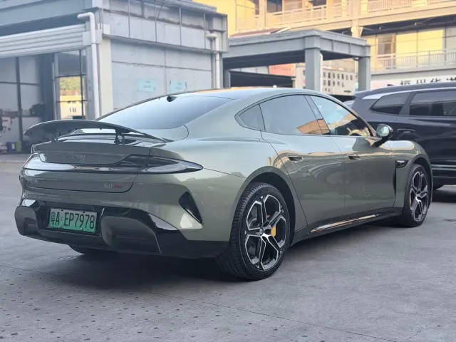 Xiaomi SU7 — Фото автомобиля 6