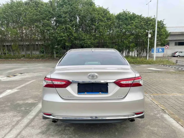 Toyota Camry — Фото автомобиля 13