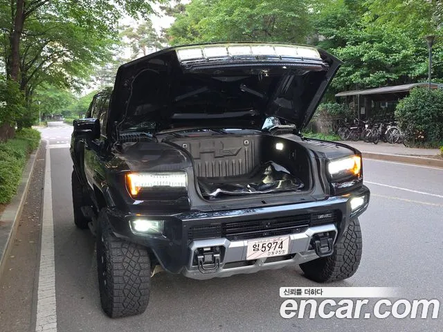 GMC Hummer EV — Фото автомобиля 18