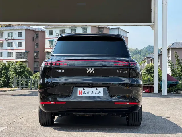 IM Motors IM LS8 2026 Model Base Version 5-seater — Фото автомобиля 14