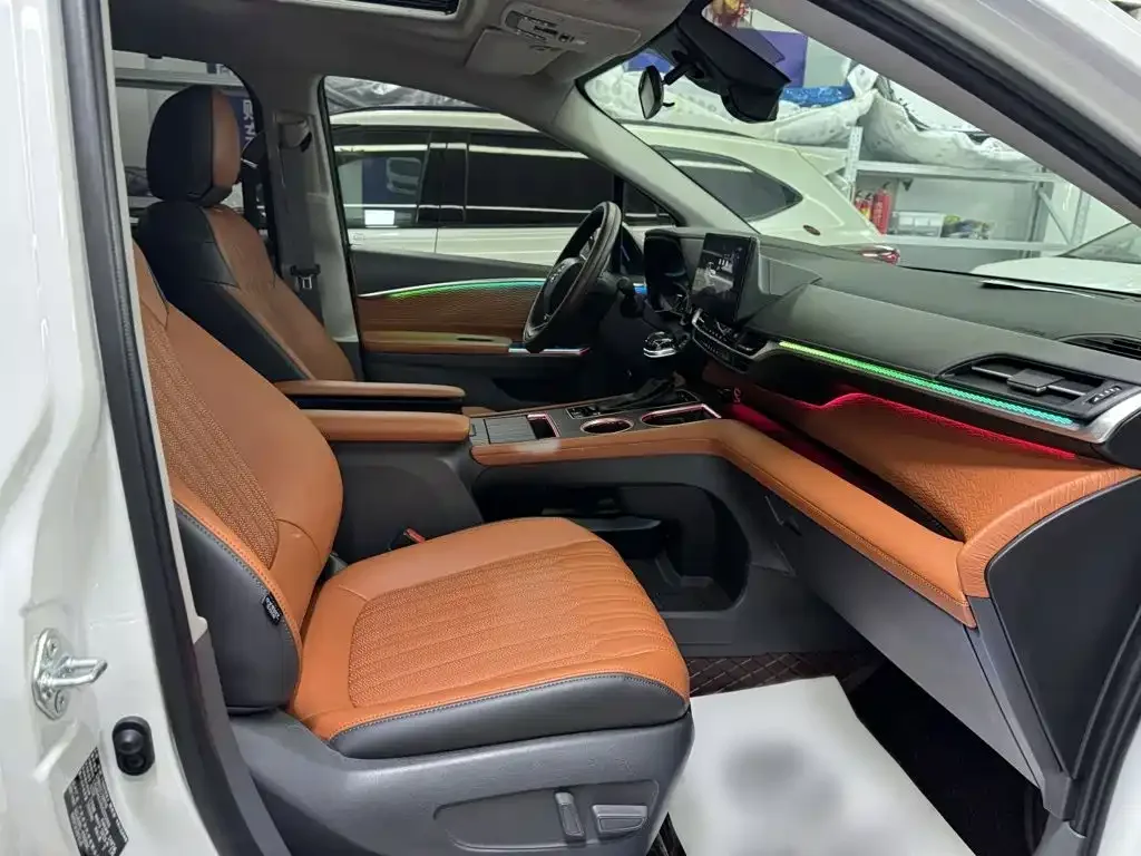 Toyota Toyota Sienna 2024 2.5L Hybrid Comfort Edition — Фото автомобиля 4