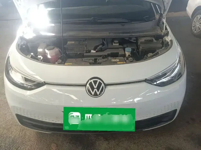 Volkswagen ID.3 — Фото автомобиля 10
