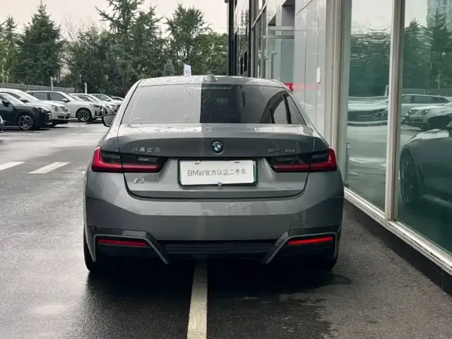 BMW i3 — Фото автомобиля 5