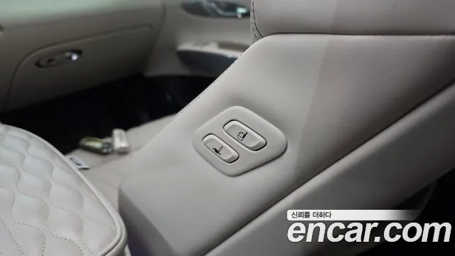 Genesis GV70 — Фото автомобиля 28