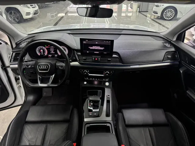 Audi Q5L — Фото автомобиля 9