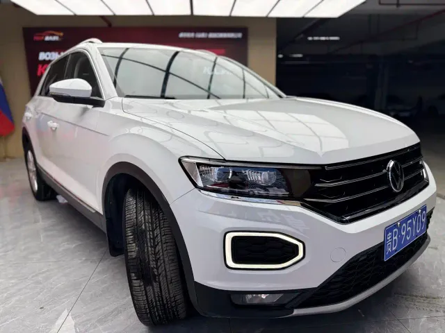 Volkswagen T-Roc — Фото автомобиля 3