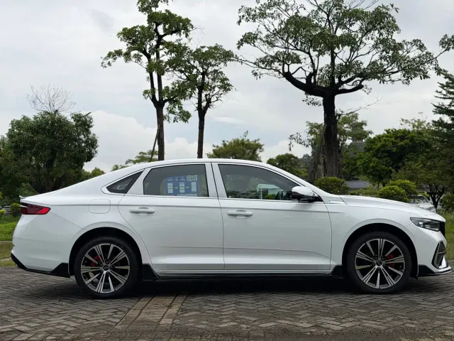 Geely Xingrui — Фото автомобиля 4