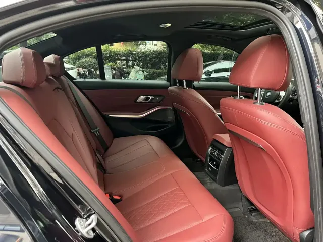 BMW 3 Series — Фото автомобиля 14