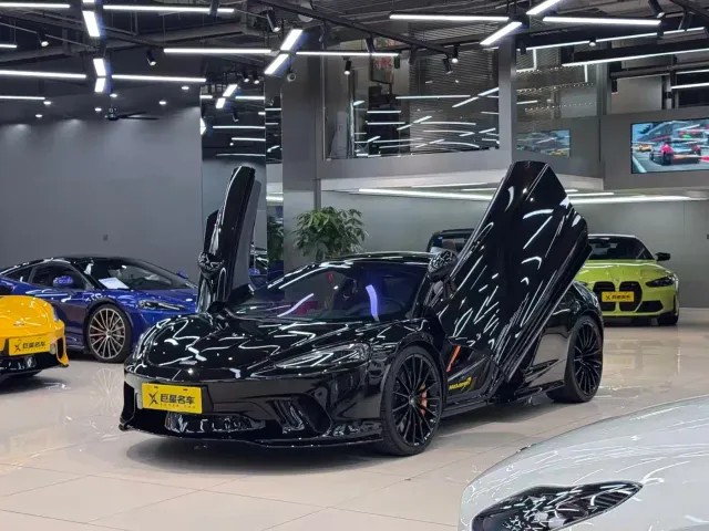 Фотография автомобиля — McLaren GT