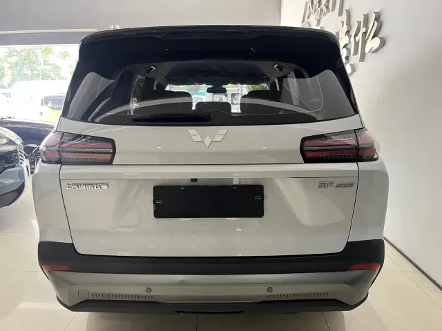 Wuling Starlight 560 — Фото автомобиля 5