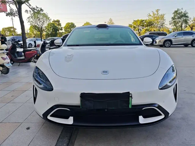 Xiaomi SU7 — Фото автомобиля 5