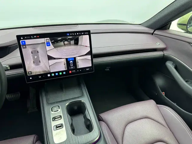 Xiaomi SU7 — Фото автомобиля 15