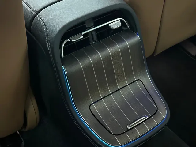 Mercedes-Benz E-Class — Фото автомобиля 16
