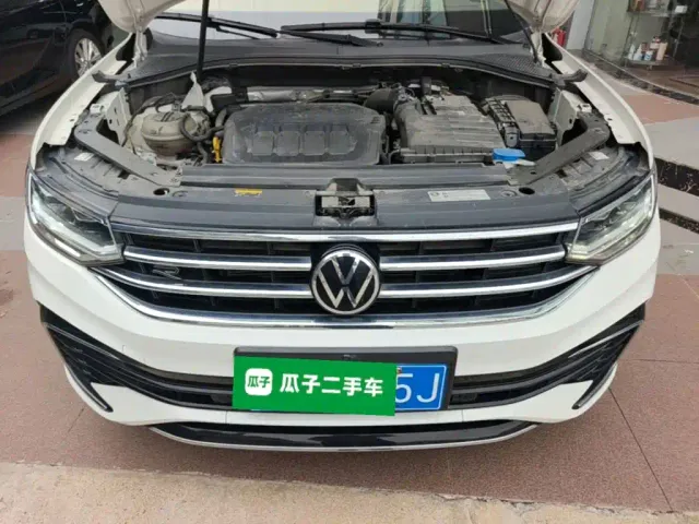 Volkswagen Tiguan L — Фото автомобиля 19
