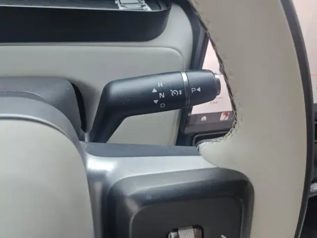 iCAR V23 — Фото автомобиля 16
