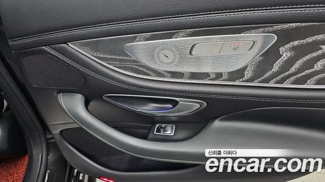 Mercedes-Benz CLS-Class — Фото автомобиля 18