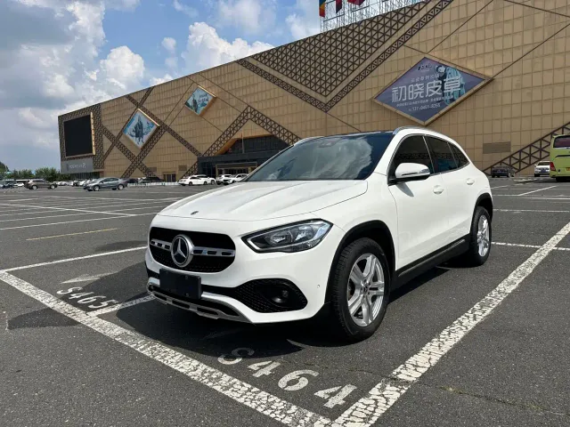 Фотография автомобиля — Mercedes-Benz GLA-Class