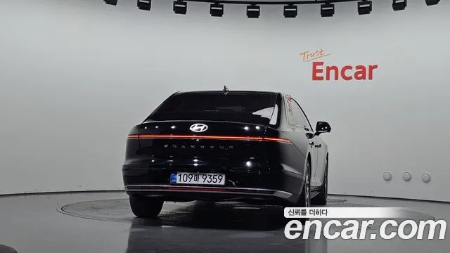 Hyundai Grandeur GN7 — Фото автомобиля 4