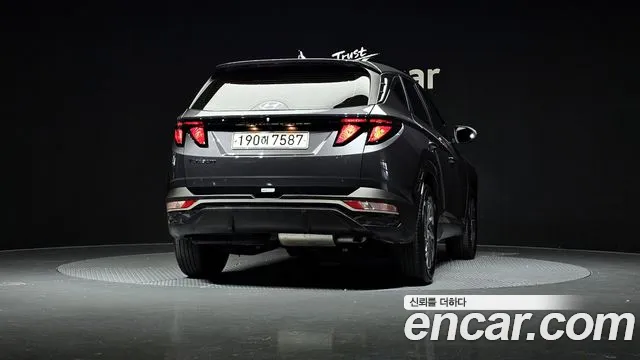 Hyundai Tucson Tucson (NX4) Дизель 2.0 2WD — Фото автомобиля 4