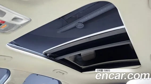 Genesis GV70 — Фото автомобиля 28