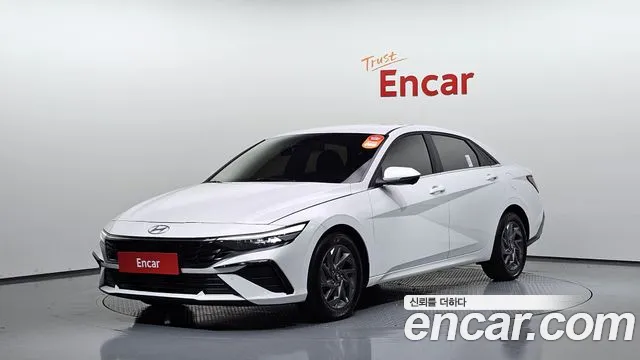 Фотография автомобиля — Hyundai Avante CN7