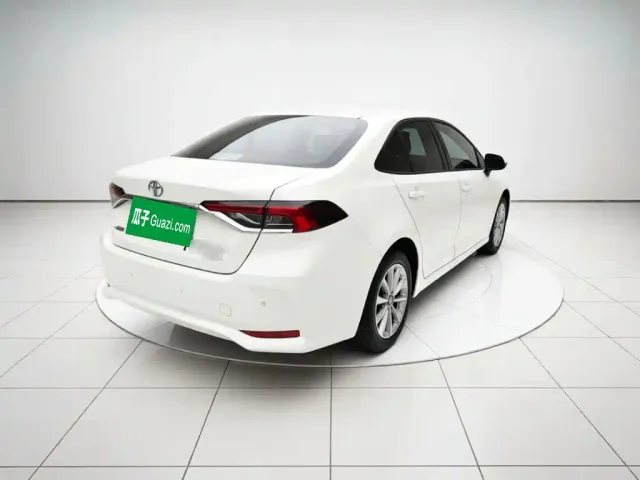 Toyota Corolla — Фото автомобиля 6