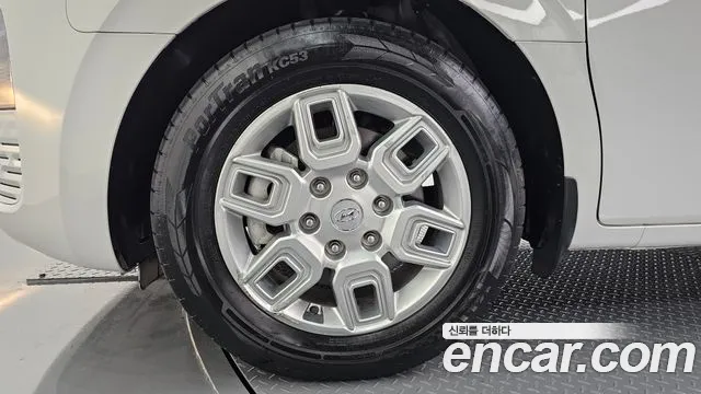 Hyundai Staria — Фото автомобиля 5