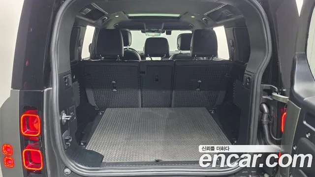 Land Rover Defender L663 — Фото автомобиля 25
