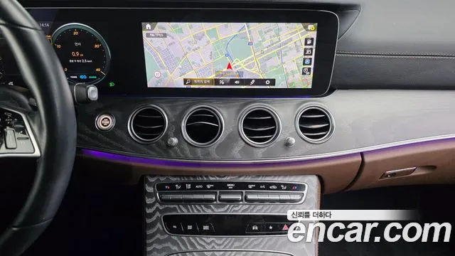 Mercedes-Benz E-Class W213 — Фото автомобиля 14