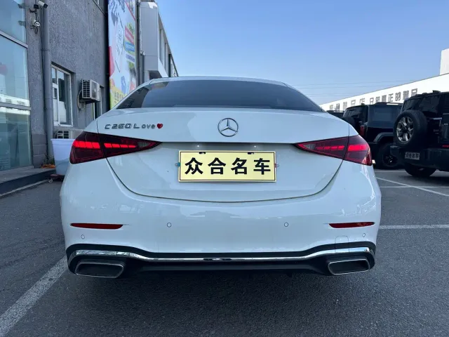 Mercedes-Benz C-Class — Фото автомобиля 3
