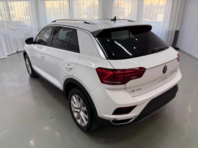 Volkswagen T-Roc — Фото автомобиля 5