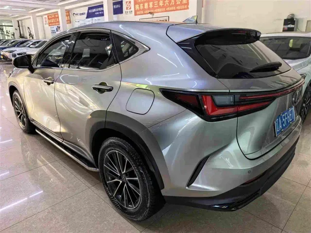 Lexus NX — Фото автомобиля 5