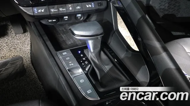 Hyundai Avante CN7 — Фото автомобиля 9