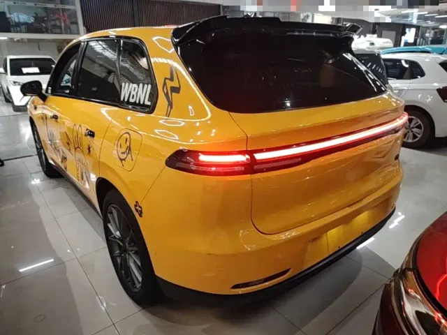Leapmotor C10 — Фото автомобиля 4