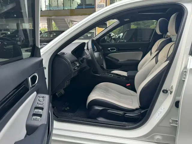 Honda Civic — Фото автомобиля 4