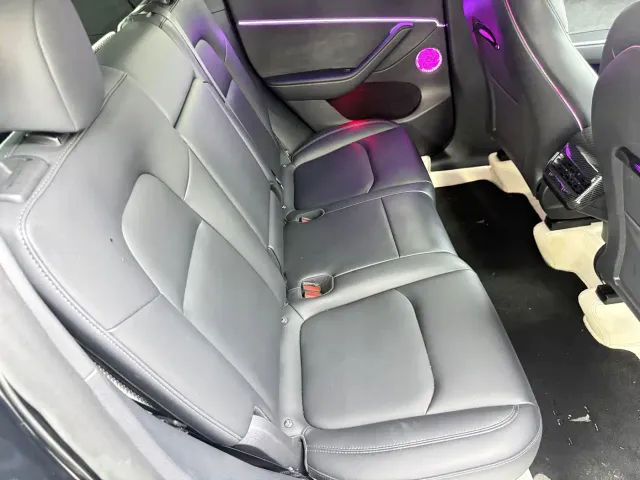 Tesla Model Y — Фото автомобиля 9
